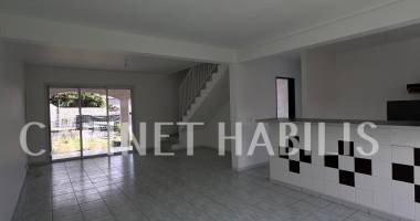 À louer   maison f4 d'environ 106.10 m2 - le tampon   1 150 €