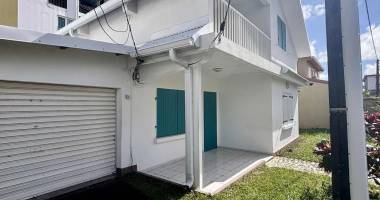 local - 5 pièces - 90 m²