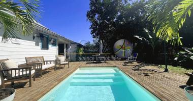 maison individuelle de type 4 pièces avec piscine sans-vis-à-vis   lotissement calme