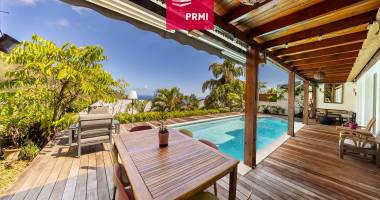 maison saint denis 5 pièce(s) 106.63 m2 - vue mer  et ravine - à 3 min du chu