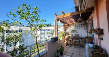 f4 duplex, rue ste-marie