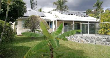 a louer villa f4 piscine belle vue ravine à malheur