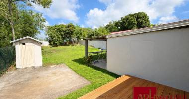 villa meublée t4 de plain-pied  entre-deux (le serré)