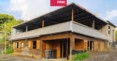 l'entre-deux : maison f6 à fort potentiel ? 250 m² utiles à réinventer dans un environnement paisible