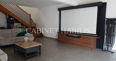 À louer   maison f5 d'environ 132.07 m2 - le tampon   1 605.00 €