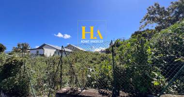 terrain  de 343 m² / ligne des 400