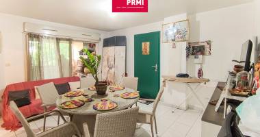 saint-pierre ligne des bambous - appartement t2 en dernier etage avec parking