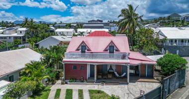 vue mer et 3 appartements meublés dans un cadre résidentiel