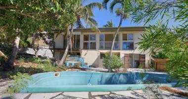 maison f6 + dépendance