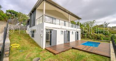 a louer - villa neuve de type t5 d'environ 139 m2 - la possession (ravine À malheur)  - 2036 €