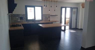 a louer maison recente f4 de 110 m2 avec piscine chauffee a trois bassins