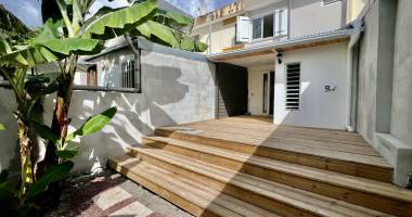 tampon 97430 - maison t3 entierement renovee - ligne des 400 -  proche commoditÉs