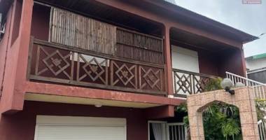 charmante villa f5 à la pointe tampon