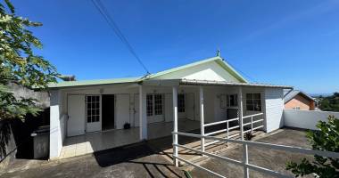 villa f4 de plain-pied   sainte-marie   la grande montée