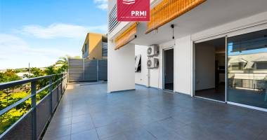 la saline les bains  apt t3 très grande varangue, 2 parkings sous-sol