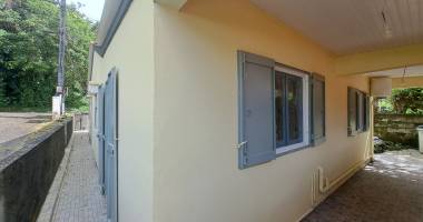 t2 meublé pour étudiant avec terrasse et jardinet, proche université et nature