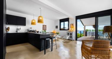 st gilles les hauts (lotissement du golf) - villa 145 m2 avec piscine et vue mer