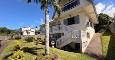 maison familiale t6 à petite-Île (la réunion) - ref 261948