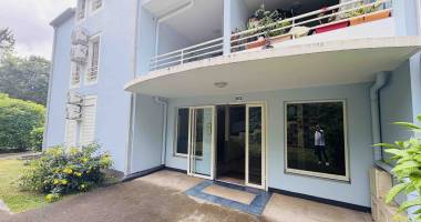 la possession (ravine a malheur) - appartement t2 avec piscine dans la residence