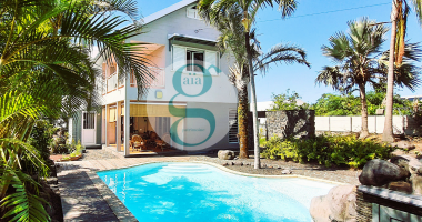 a vendre villa d'architecte - 230m2 sur un terrain de 970m2 - saint andré écarts