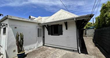 saint joseph littoral 97480 - maison plain pied - garage - ecoles et commerces À proximitÉ