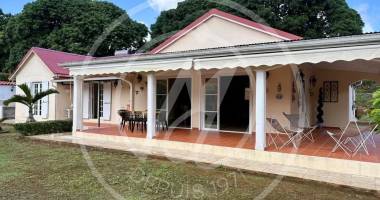 À louer : maison t4 meublÉe À petit-bourg (vernou) - 2 500 €