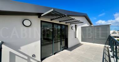 a louer - appartement t3 d'environ 69.32 m2 - saint-pierre - 1 437,00 €