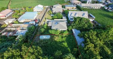 terrain constructible 444m² deux rives ste suzanne