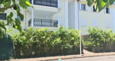 a louer bel appartement résidence martin pêcheur, 1 chambres, 1 place de parking, endroit calme et sécurisé