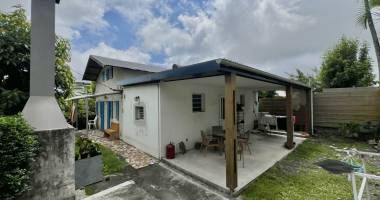 tampon 97430 - maison type f4/5 - cadre verdoyant - proche des commoditÉs