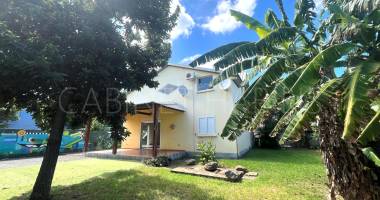 a vendre - maison t5 d'environ 133.45 m2 - saint-louis - 309 000 €