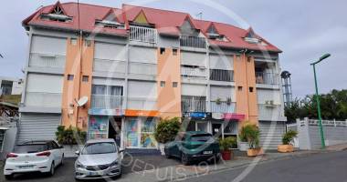 a loer 690 € - studio meuble - saint francois