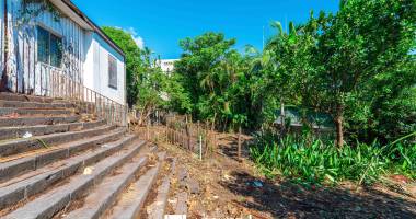 bas de saint françois, terrain constructible 750m2