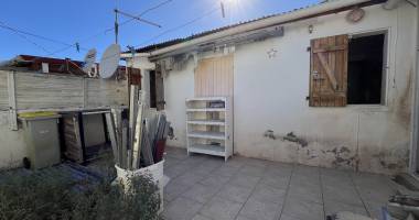 saint denis (bellepierre) - petite maison À 2 minutes du chu   opportunite à 130 000 € !