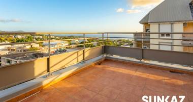 tampon centre, dernier étage avec vue mer ? 3 pièces, terrasse