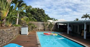 villa de plain pied, 4 chambres et piscine + studio à plateau cailloux