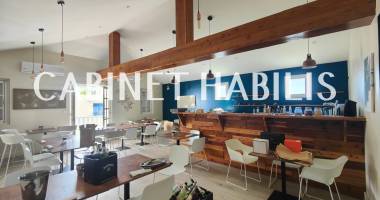 a louer - local de 135.30 m2 environ - saint denis - 2900 €