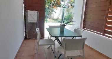 t2 meublé à louer   proche fac  + parking + terrasse