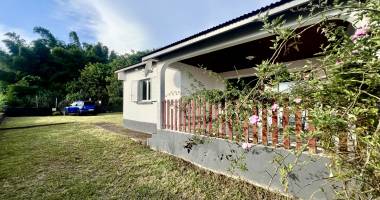 saint joseph 97480 - villa de plain pied - 3 chambres - lumineuse - environnement paisible