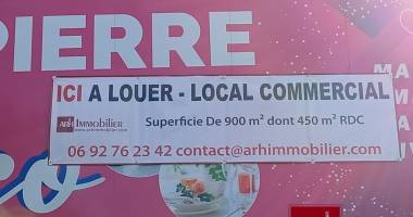 a louer - local commercial 900 m2 - coeur de st pierre