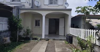 sh 4501 : maison jumelee f3 de 68 m² tampon proche centre ville