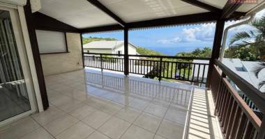 a vendre spacieuse maison t6/7 à la montagne