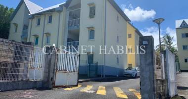 À louer - appartement de type f3 d'environ 59,45 m2 - saint-joseph - 710.00 €