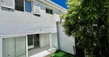 saint pierre 97410 - maison de vlle - lumineuse - agreable À vivre - proche commoditÉs