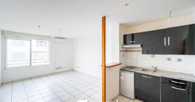 appartement t1 centre ville saint pierre - proche front mer