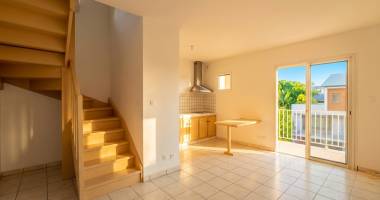 t2 duplex prêt à vivre à saint-pierre
