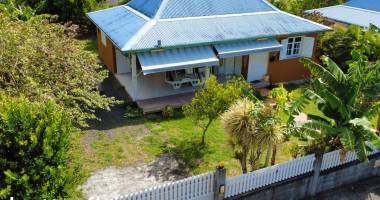 villa meublée 4 pièces + jardin - baie mahault