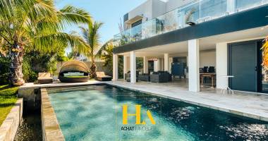 villa t4 et dépendances à saint gilles les bains