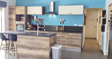 bouillante   villa recente avec vue mer   cadre recherché et paisible