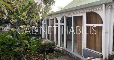 a vendre - villa f6 de 133.41 m2 environ - saint-pierre- 279 000 €